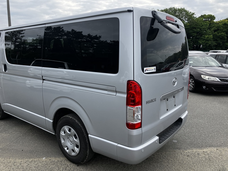 HIACE VAN