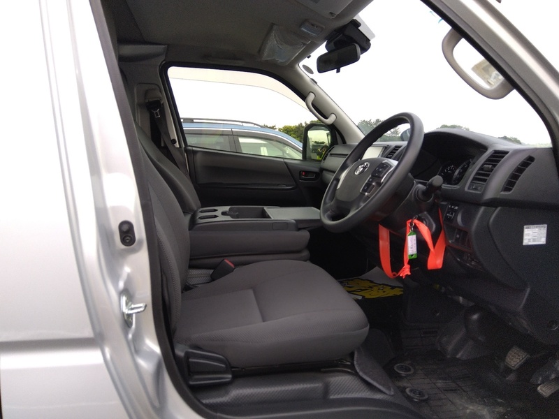 HIACE VAN