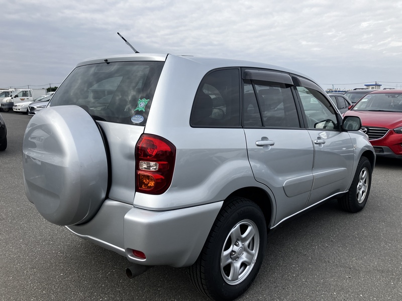 RAV4-4