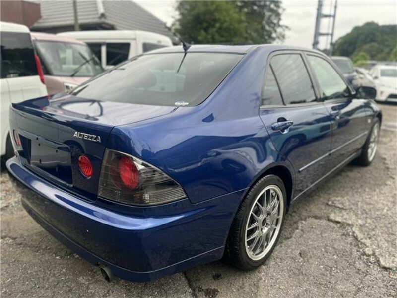 ALTEZZA