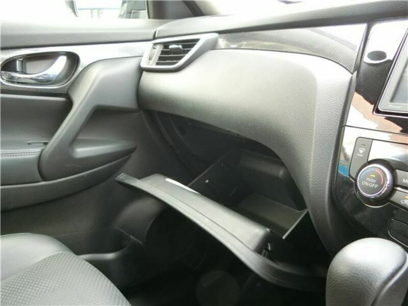 X-TRAIL-22