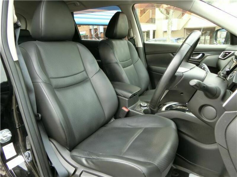 X-TRAIL-25
