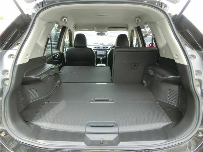X-TRAIL-32
