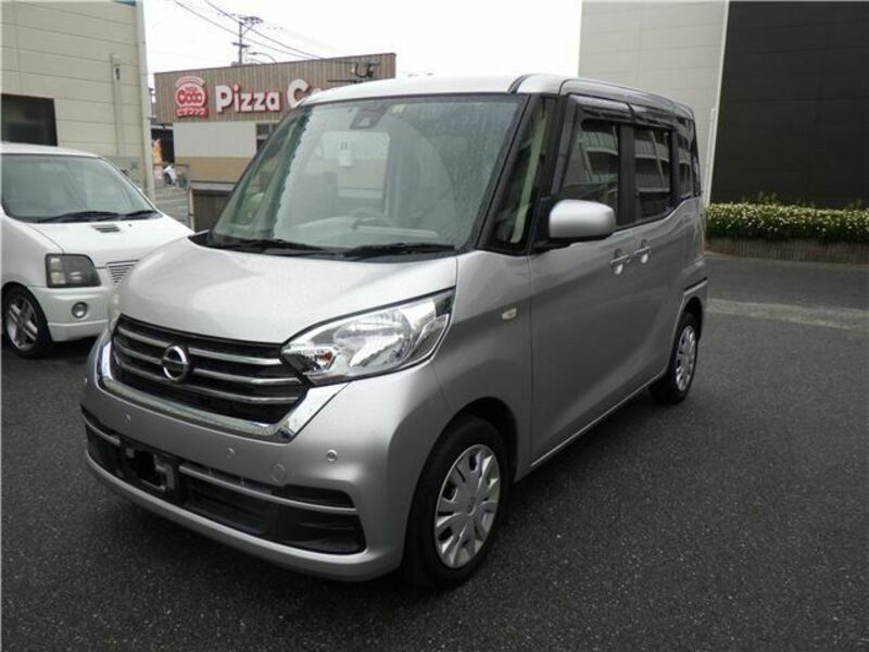 NISSAN DAYZ ROOX