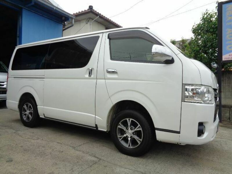 HIACE VAN