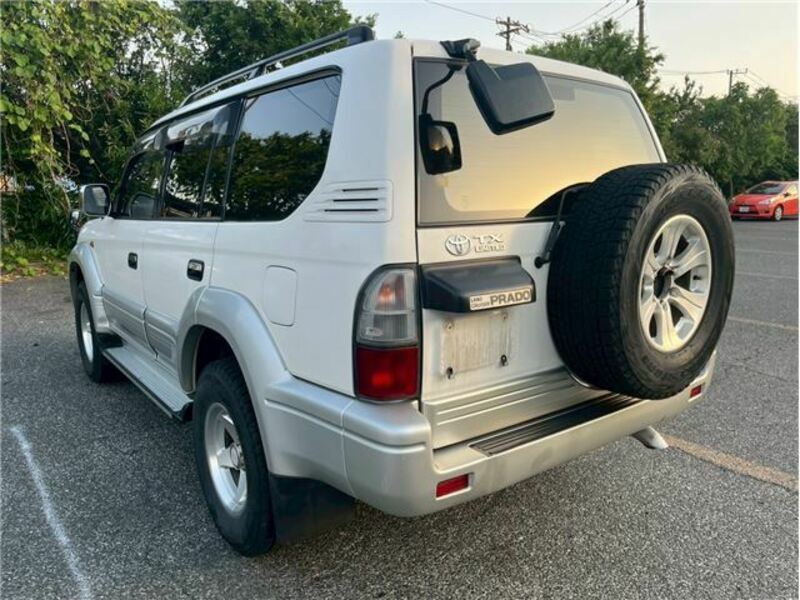 LAND CRUISER PRADO-1