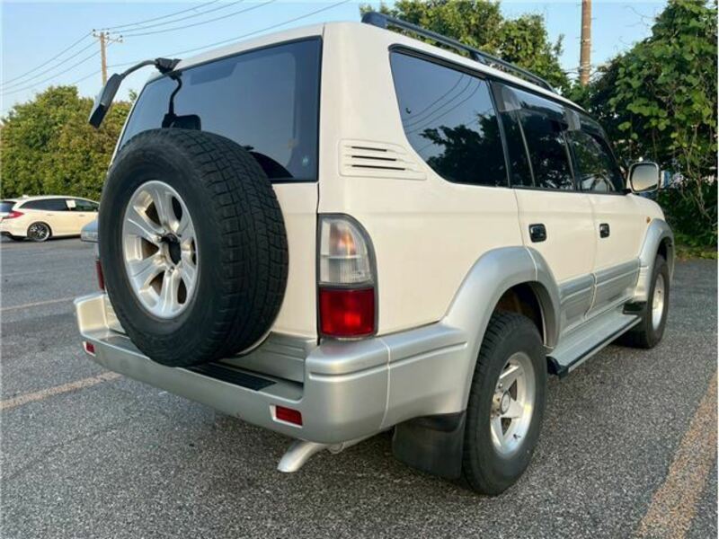 LAND CRUISER PRADO-4