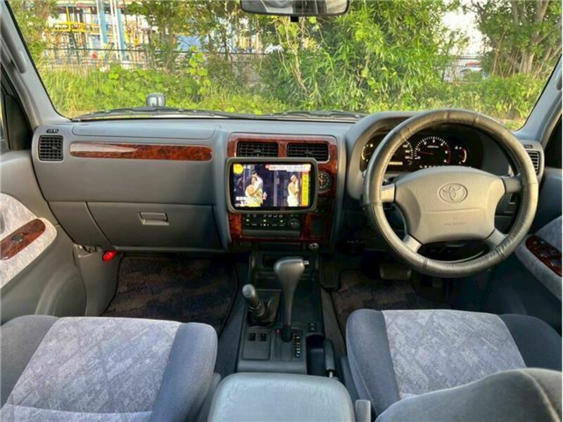 LAND CRUISER PRADO-12