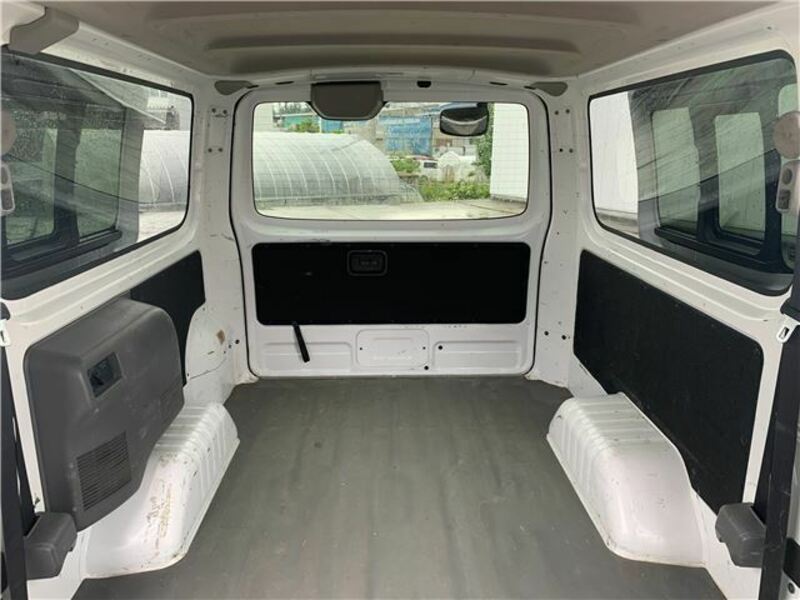 NV350 CARAVAN