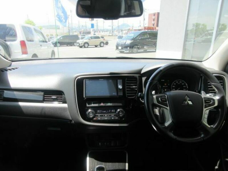OUTLANDER PHEV