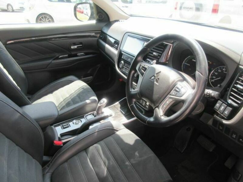 OUTLANDER PHEV