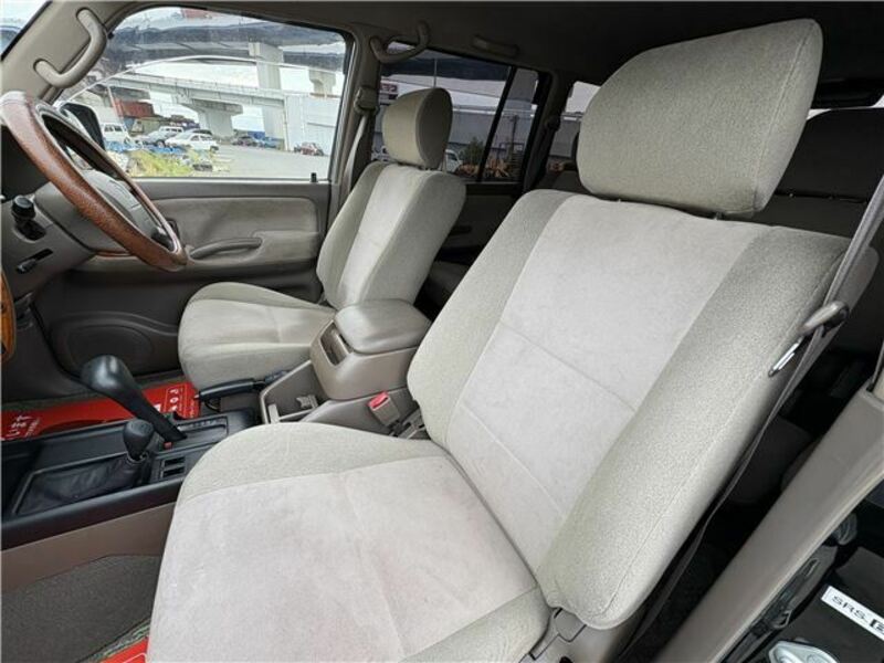 LAND CRUISER PRADO-10