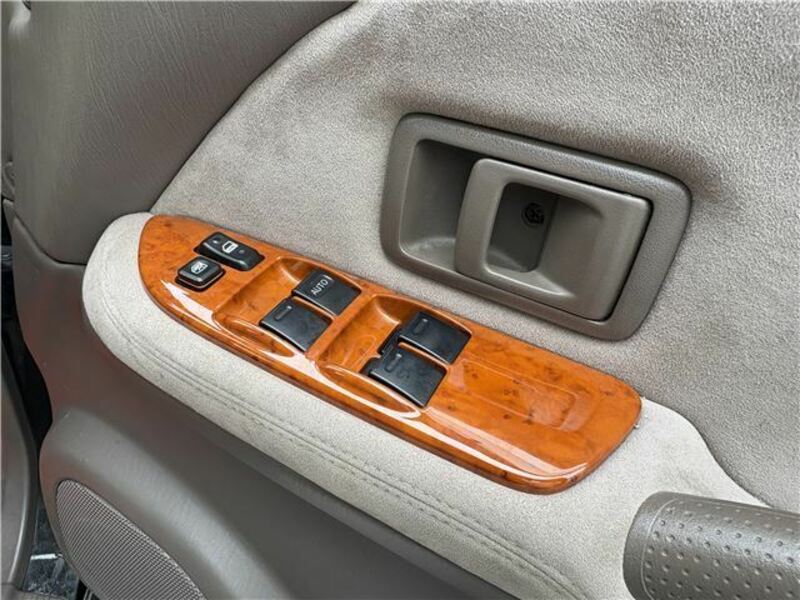 LAND CRUISER PRADO-19