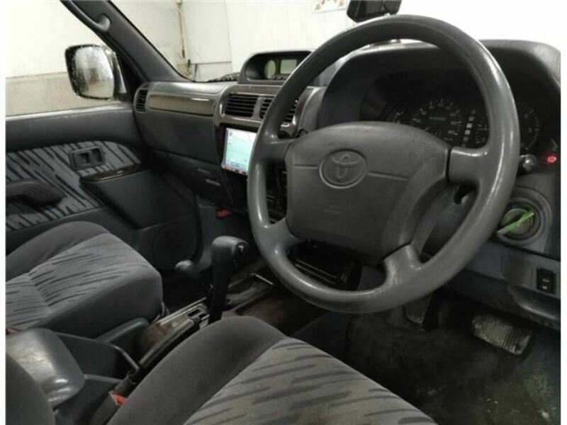 LAND CRUISER PRADO-4