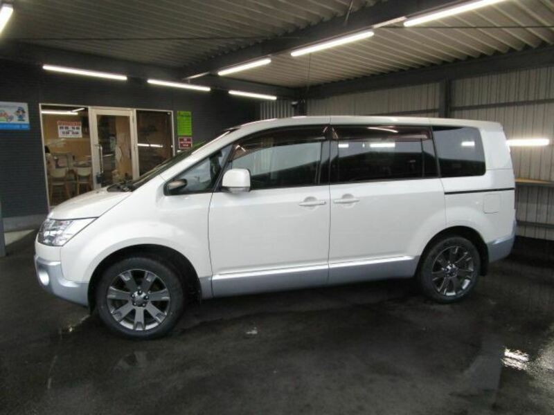 DELICA D5