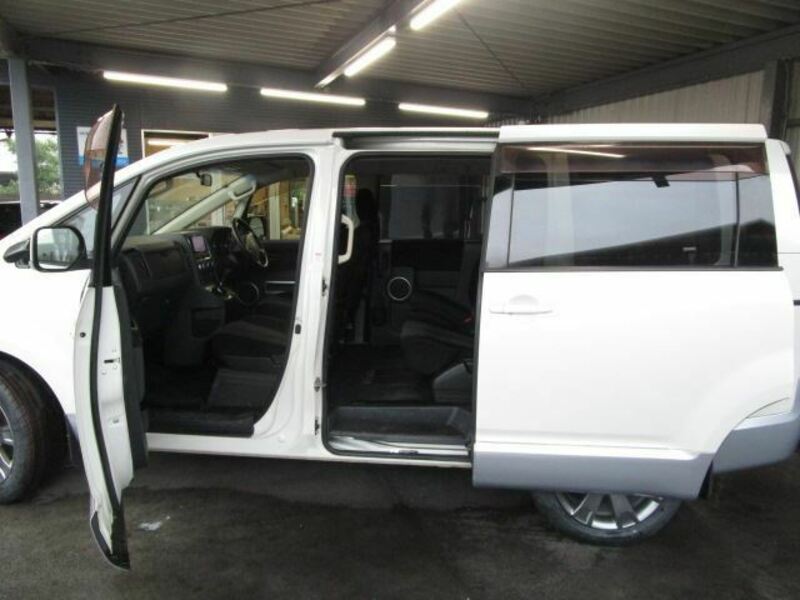 DELICA D5
