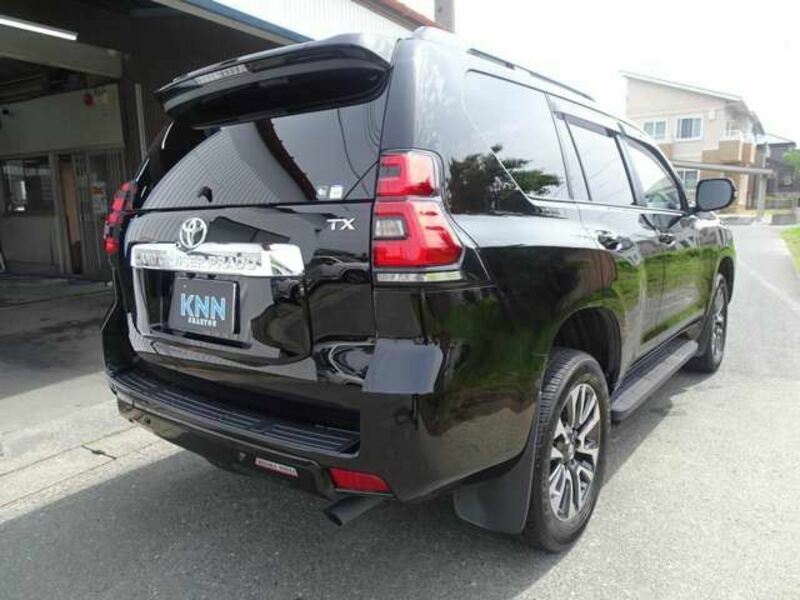 LAND CRUISER PRADO-6