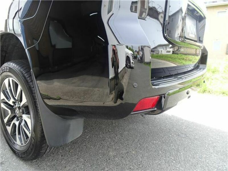 LAND CRUISER PRADO-24