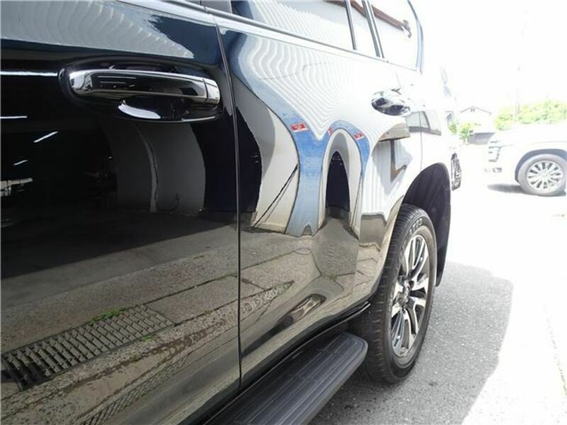 LAND CRUISER PRADO-26