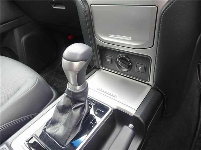 LAND CRUISER PRADO-45