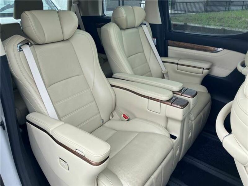 ALPHARD-12