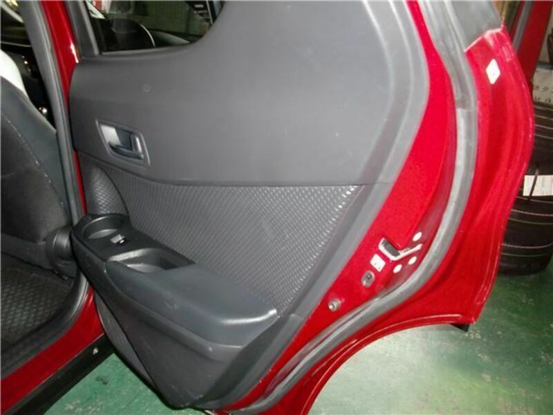 C-HR-23
