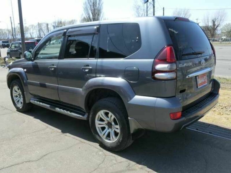 LAND CRUISER PRADO-3