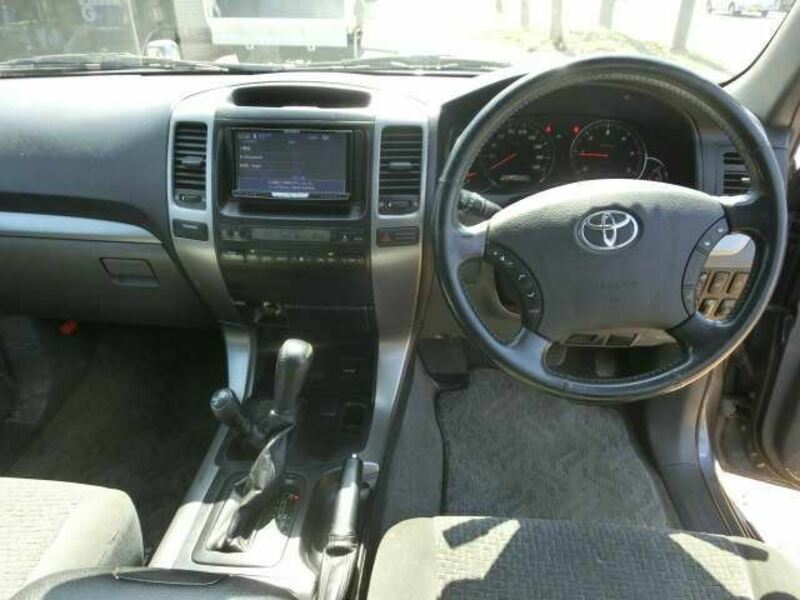 LAND CRUISER PRADO-35