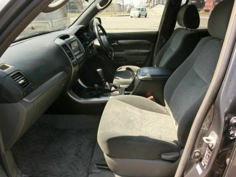 LAND CRUISER PRADO-42