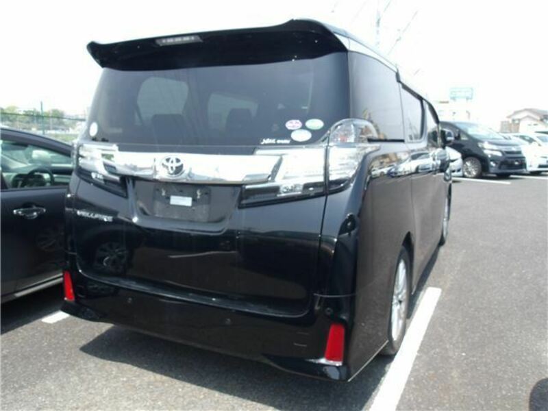 VELLFIRE-1
