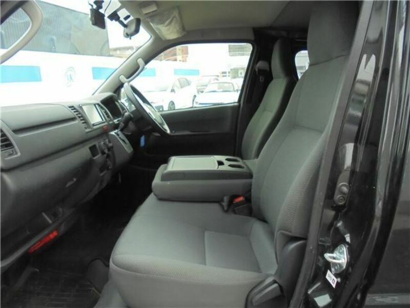HIACE VAN-15