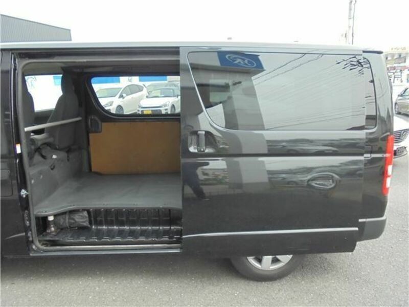 HIACE VAN-18
