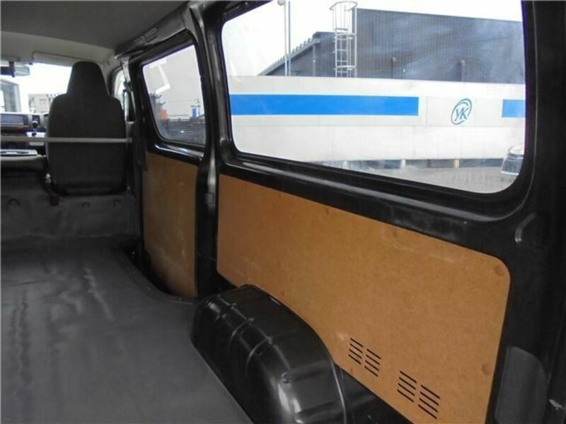 HIACE VAN-22