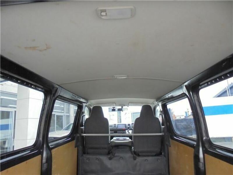 HIACE VAN-23