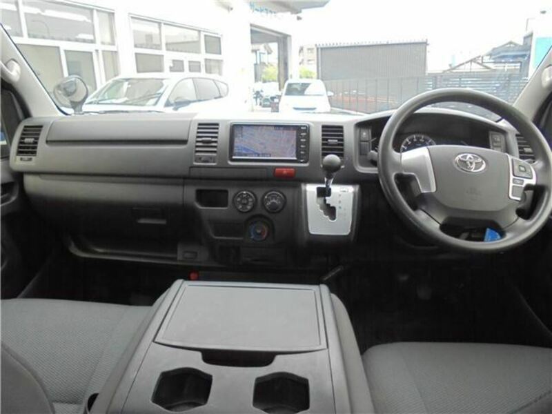 HIACE VAN-26