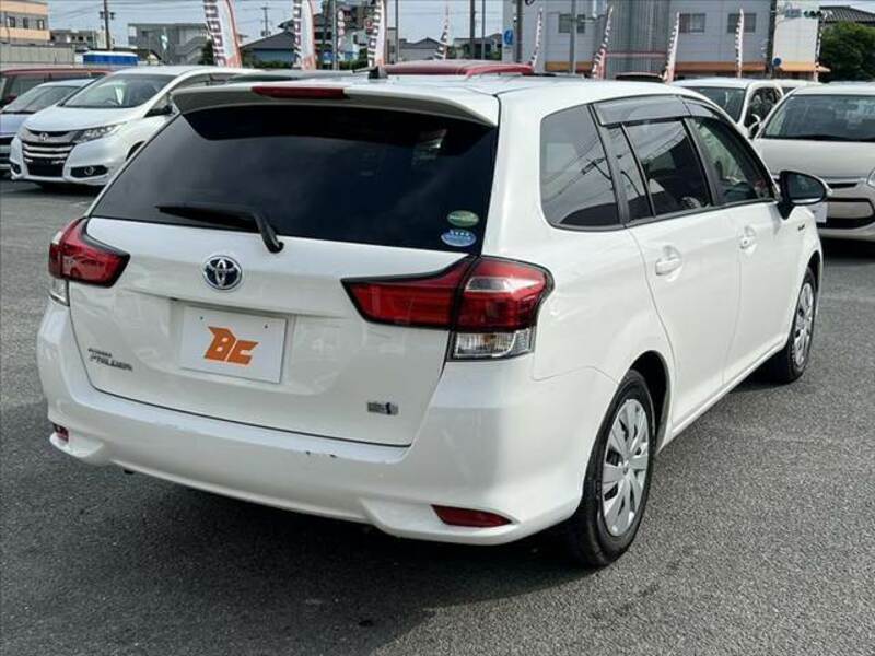 COROLLA FIELDER