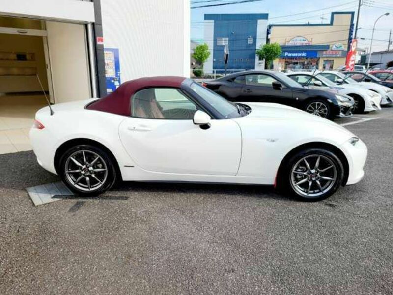 ROADSTER