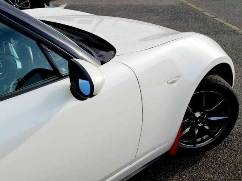 ROADSTER