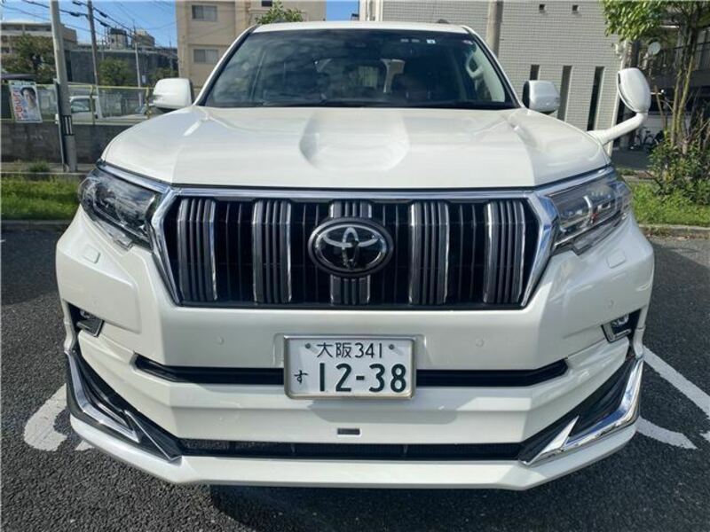 TOYOTA　LAND CRUISER PRADO