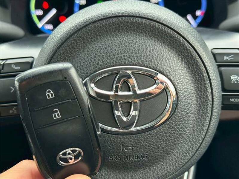 YARIS CROSS-3