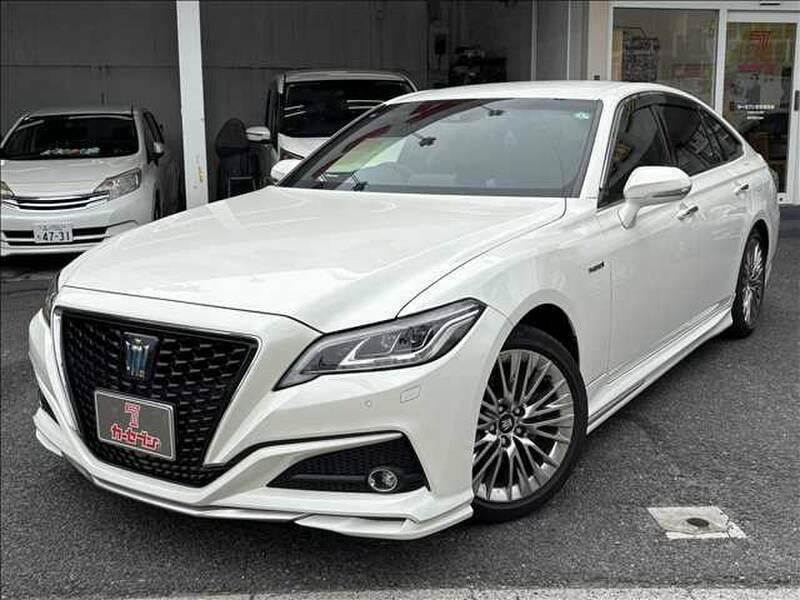 TOYOTA CROWN