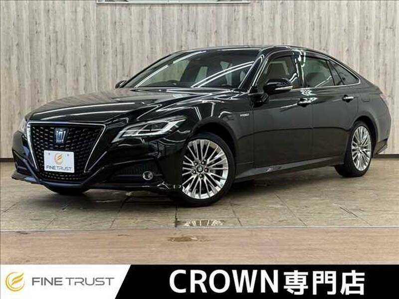 TOYOTA CROWN