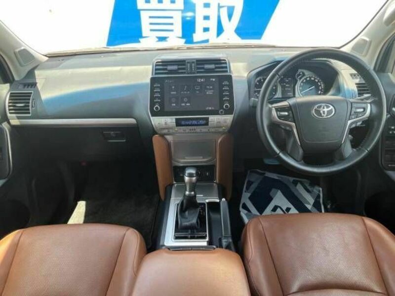 LAND CRUISER PRADO-1