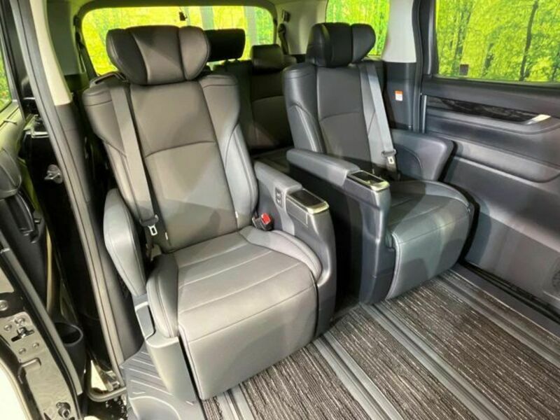 ALPHARD-9