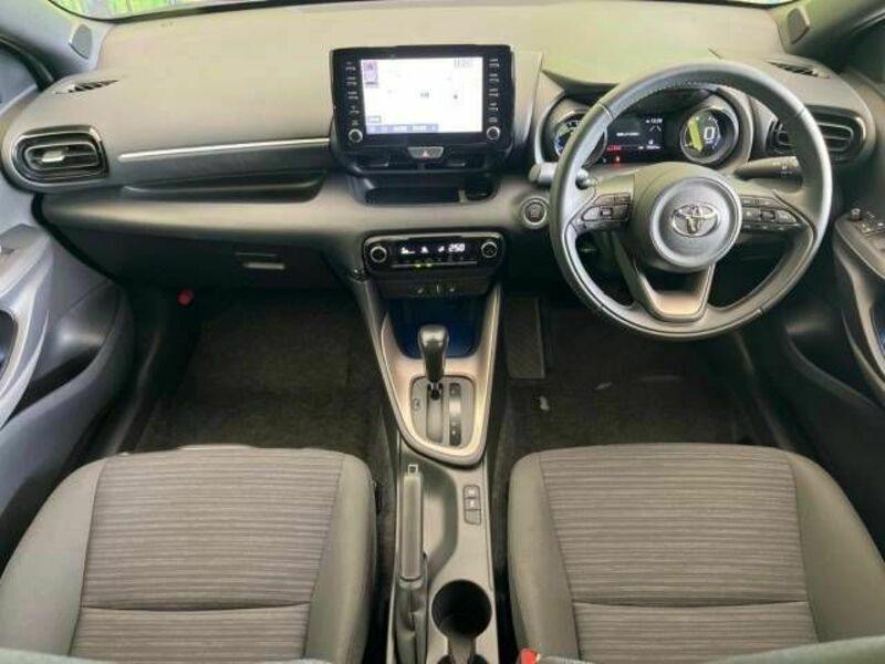 YARIS-1