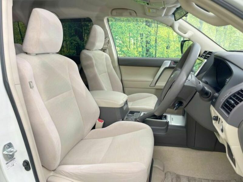 LAND CRUISER PRADO-7
