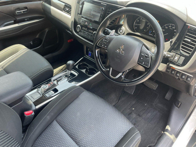 OUTLANDER