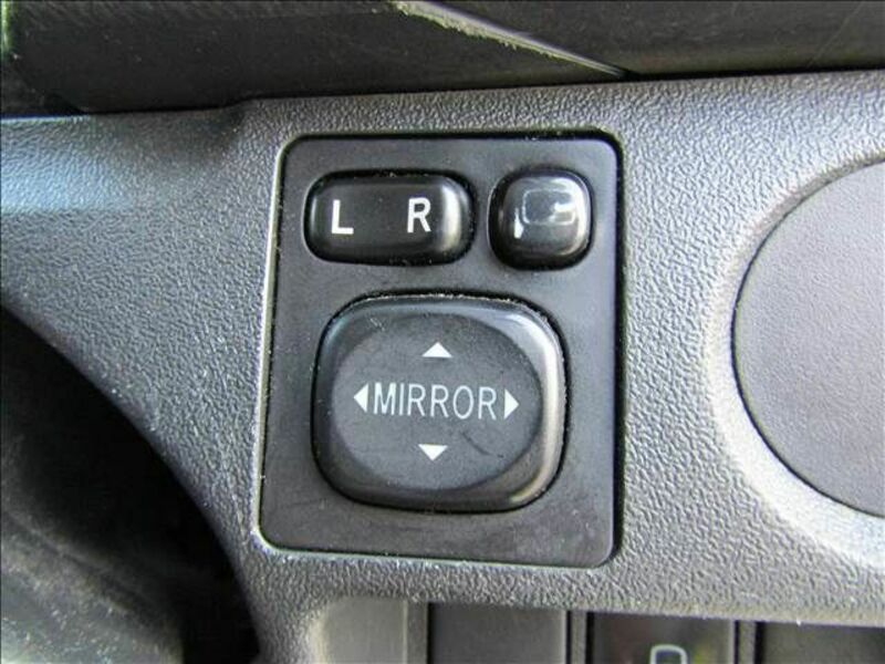 HIACE COMMUTER
