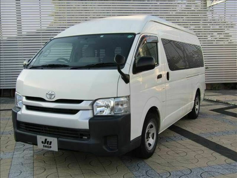 HIACE COMMUTER