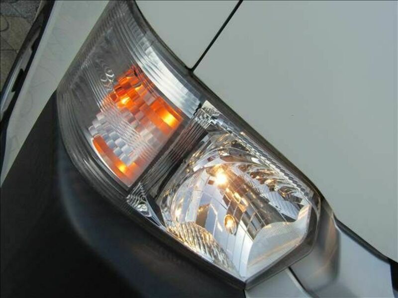 HIACE COMMUTER